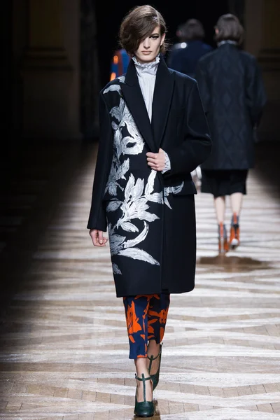 Look 22